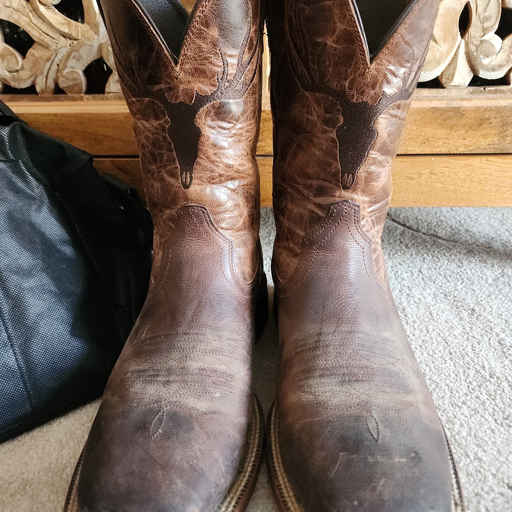Ariat Men's Crosshair Cowboy Boot Dark Whiskey Size 8 1/2 EE Style# 10046827
